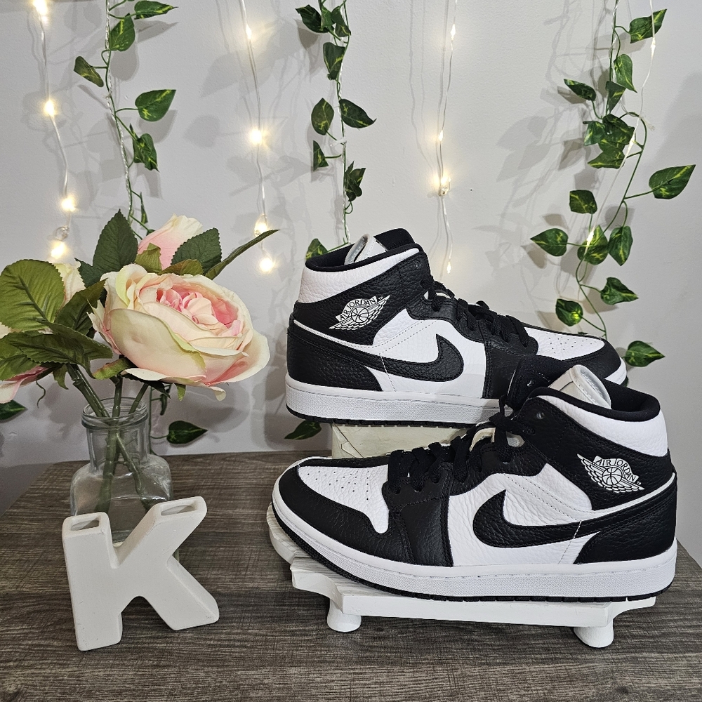 NIKE AIR JORDAN 1 Mid SE Split Black/White "Homage" Size 9.5W Sneakers